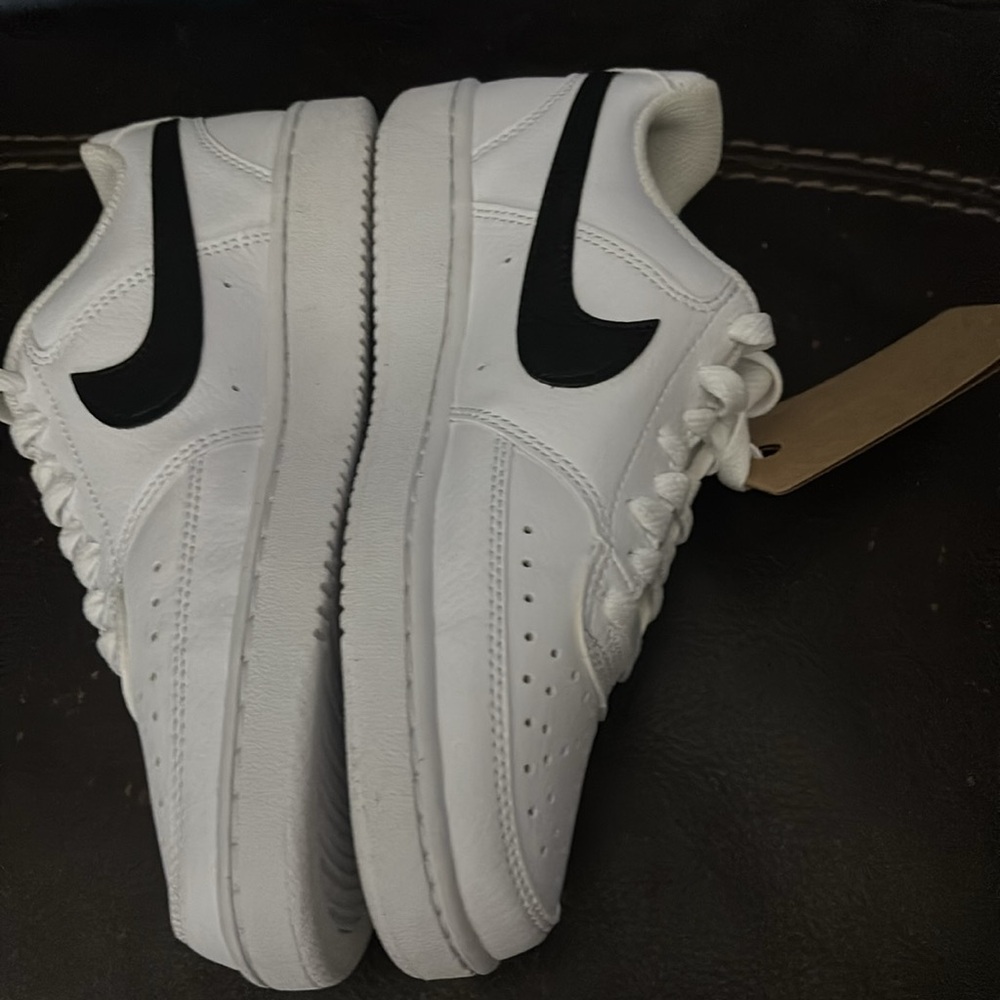 Nike White Low-Top court vision nwt - Picture 3 of 4